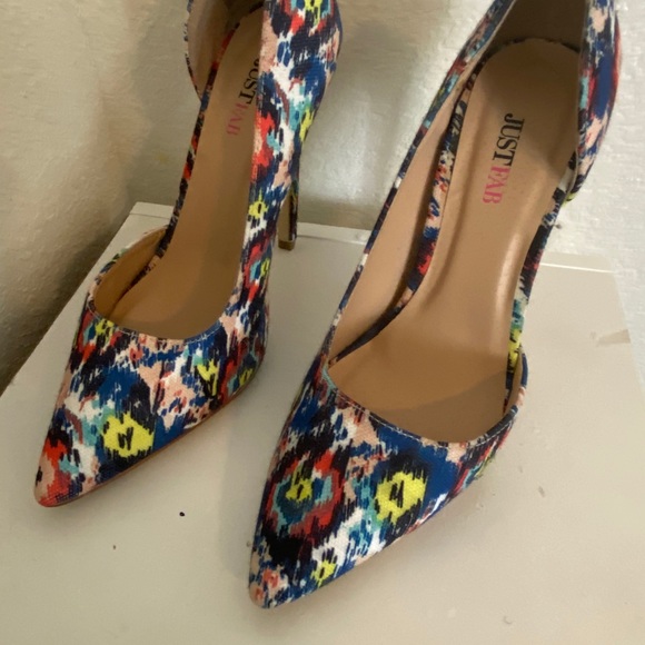 Heels - Picture 8 of 8